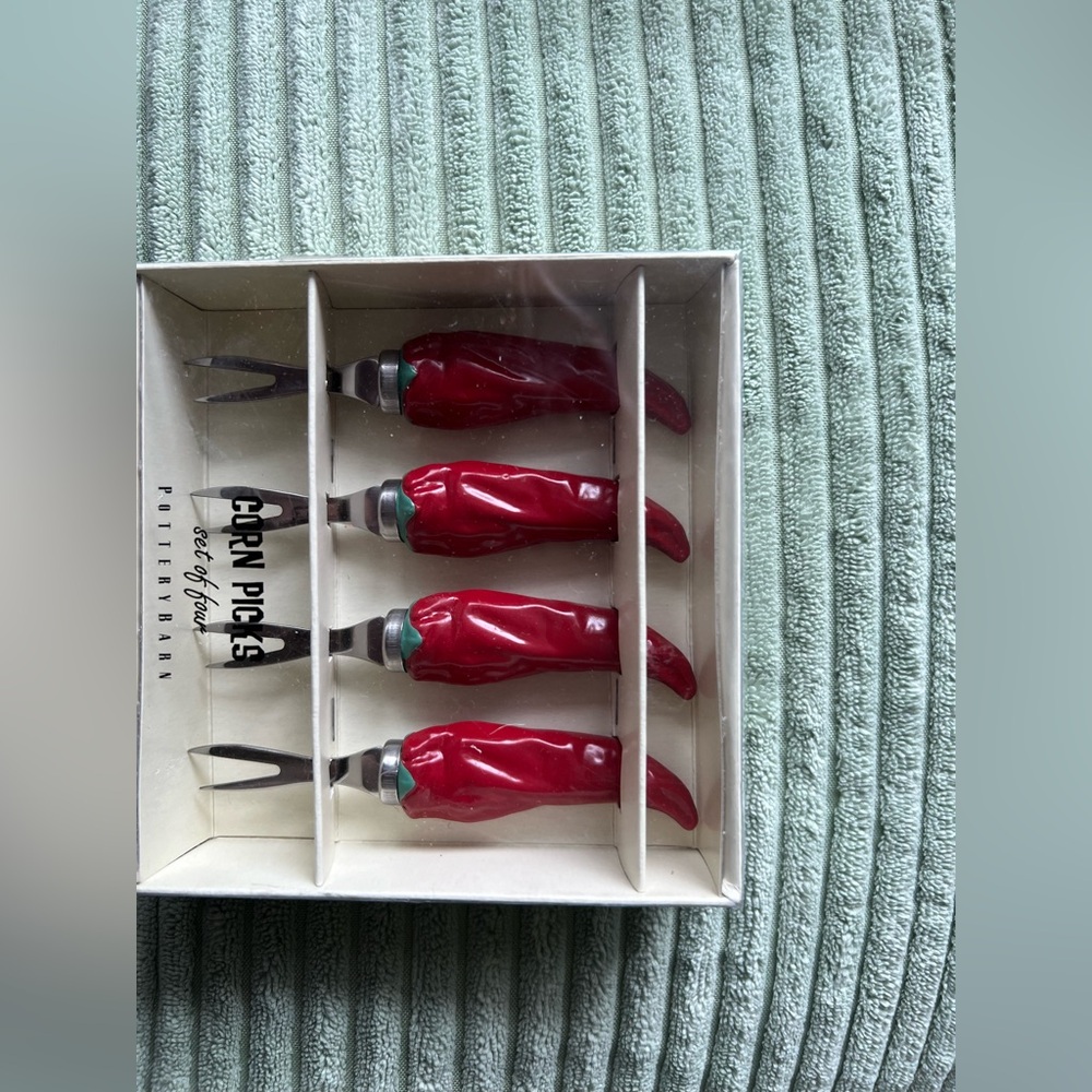 Pottery Barn chili pepper corn picks  NWT - Picture 3 of 4